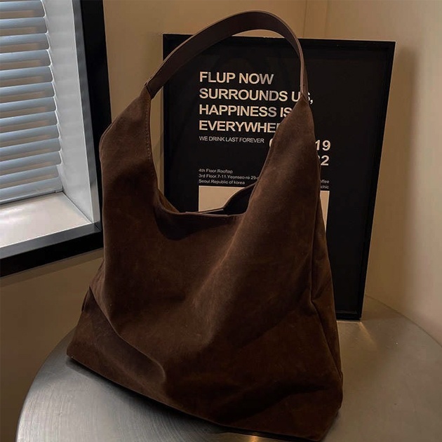 “엘로디크 스웨이드 호보백” 솔직 후기, 필수템으로 인정